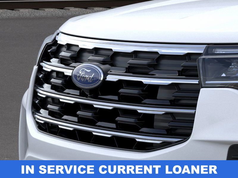 2025 Ford Explorer photo 16