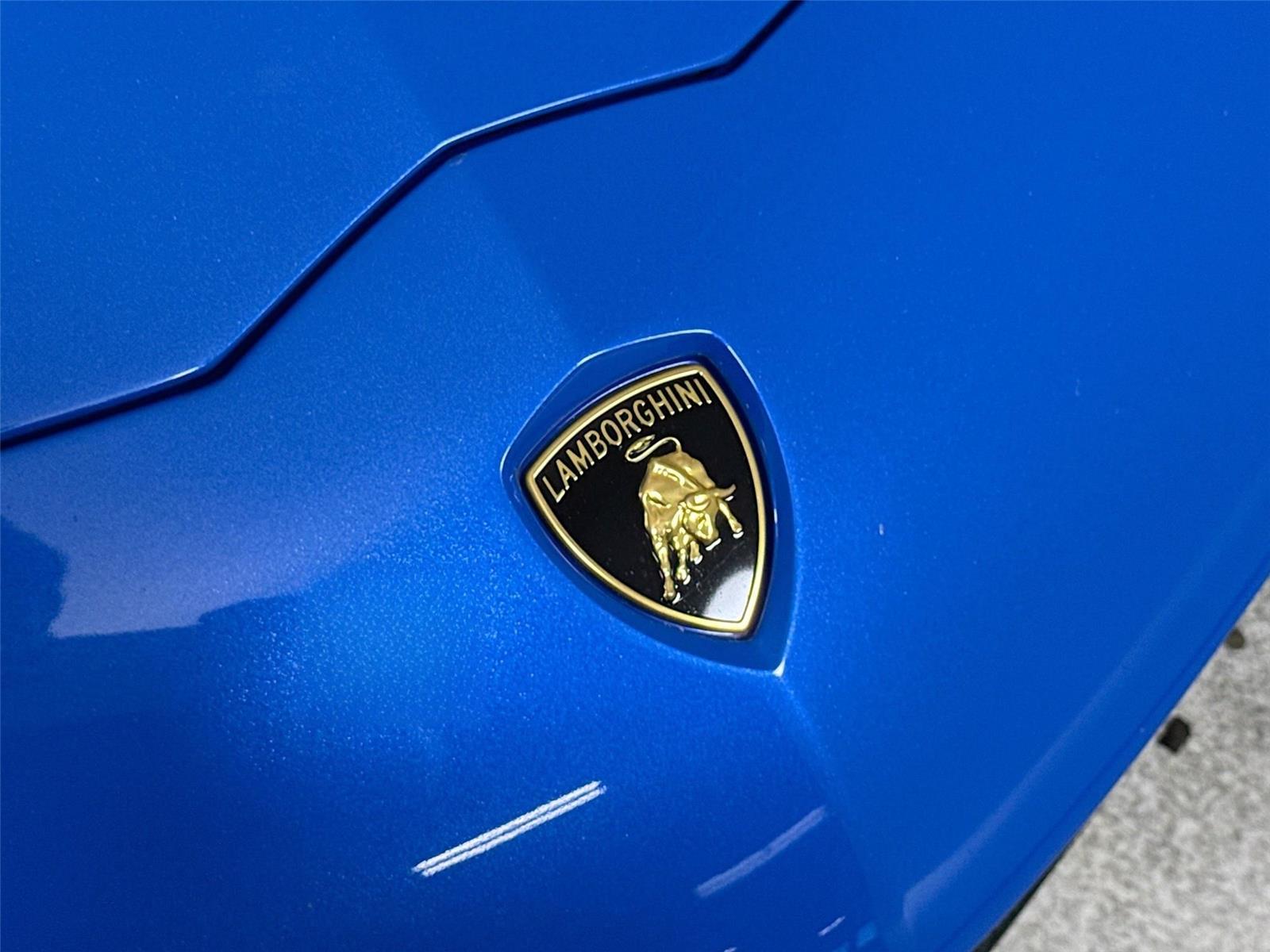 2018 Lamborghini Aventador LP 740-4 S photo 29