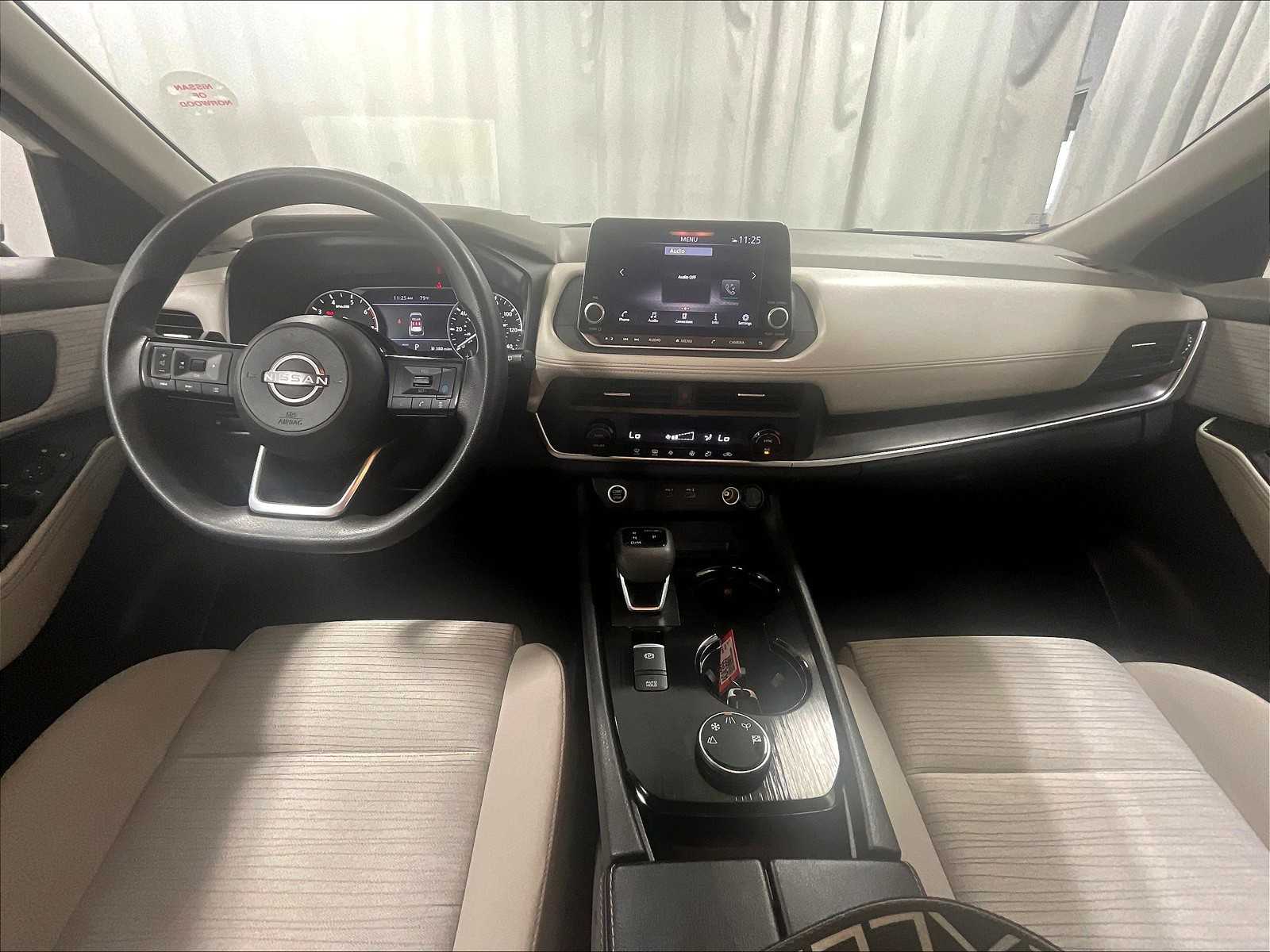 2023 Nissan Rogue SV photo 20