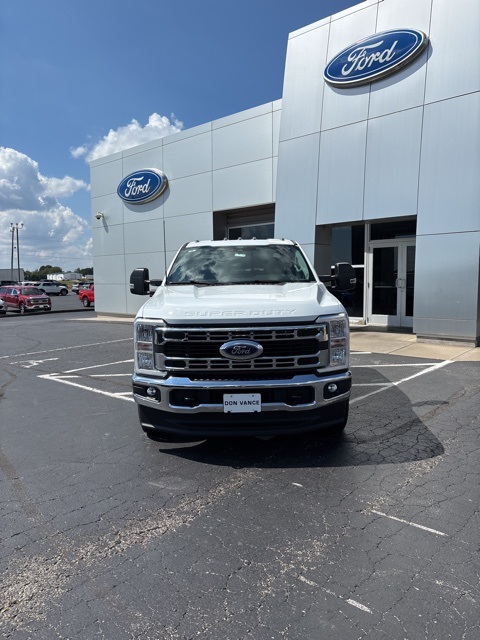 2026 Ford F-350 XL photo 8