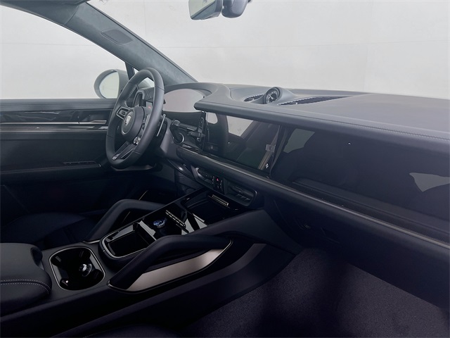 2026 Porsche Cayenne E-Hybrid Coupe photo 28