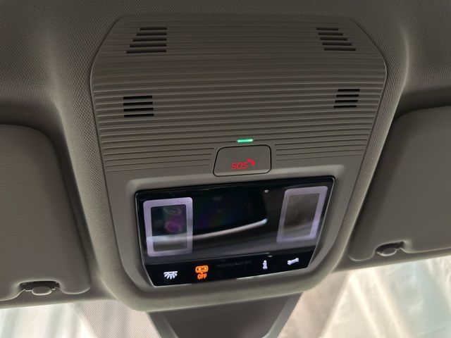 2025 Volkswagen Atlas SE Technology photo 24