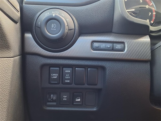 2023 Nissan Titan PRO-4X photo 16