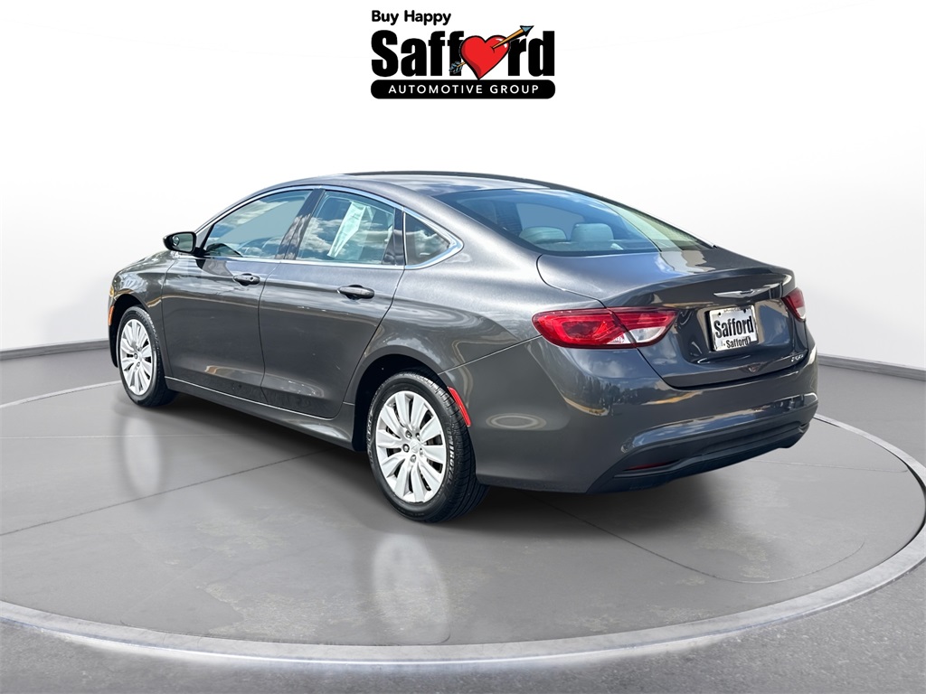 2015 Chrysler 200 LX photo 5
