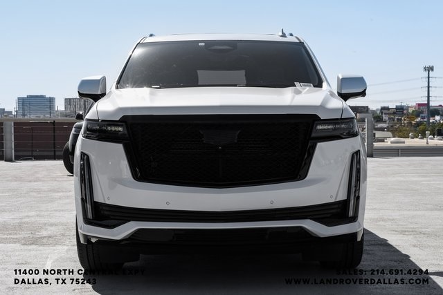 2023 Cadillac Escalade Sport photo 3