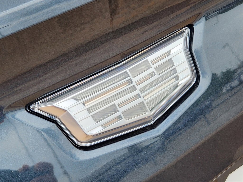 2025 Cadillac Escalade IQ Luxury photo 12