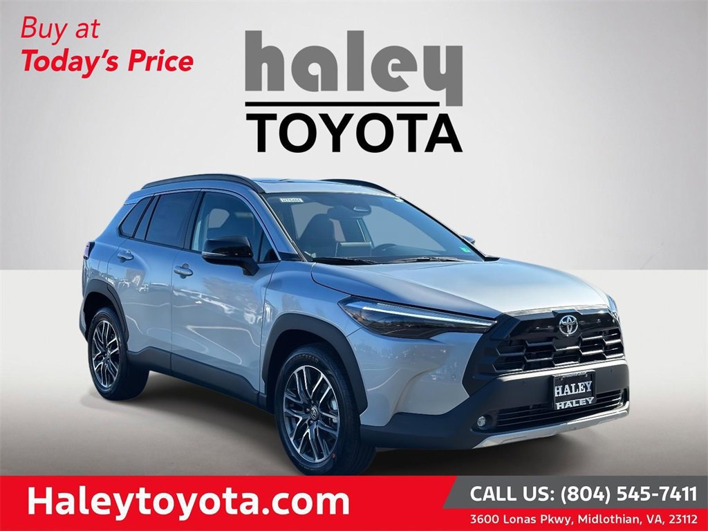 2026 Toyota Corolla Cross XLE's photo