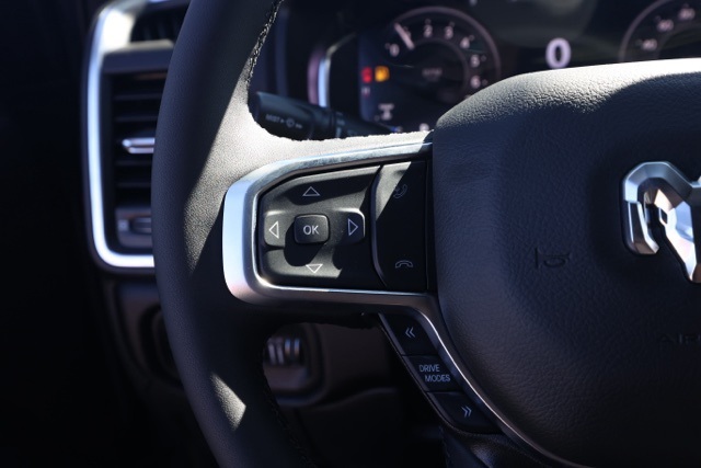 New 2026 Billet Silver Metallic Clear-Coat Exterior Paint RAM Big Horn/Lone Star image 24