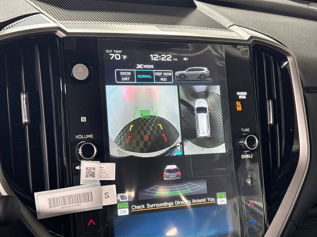 2025 Subaru Ascent Touring photo 16