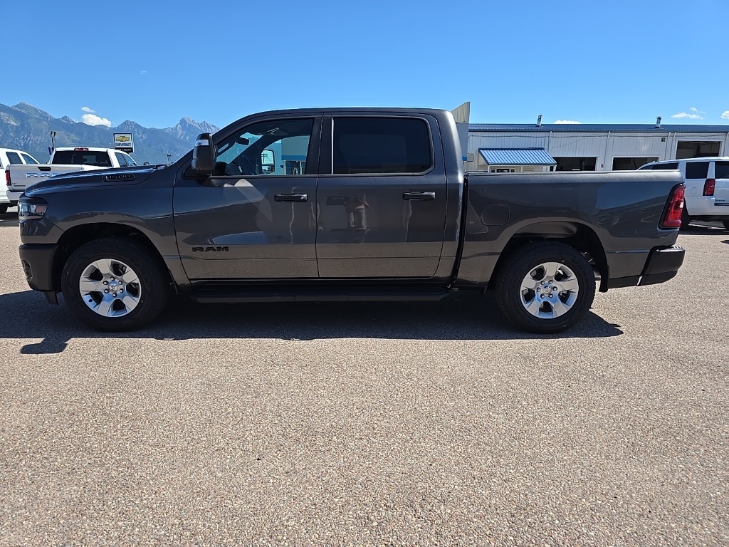 2026 Ram 1500 Tradesman photo 4