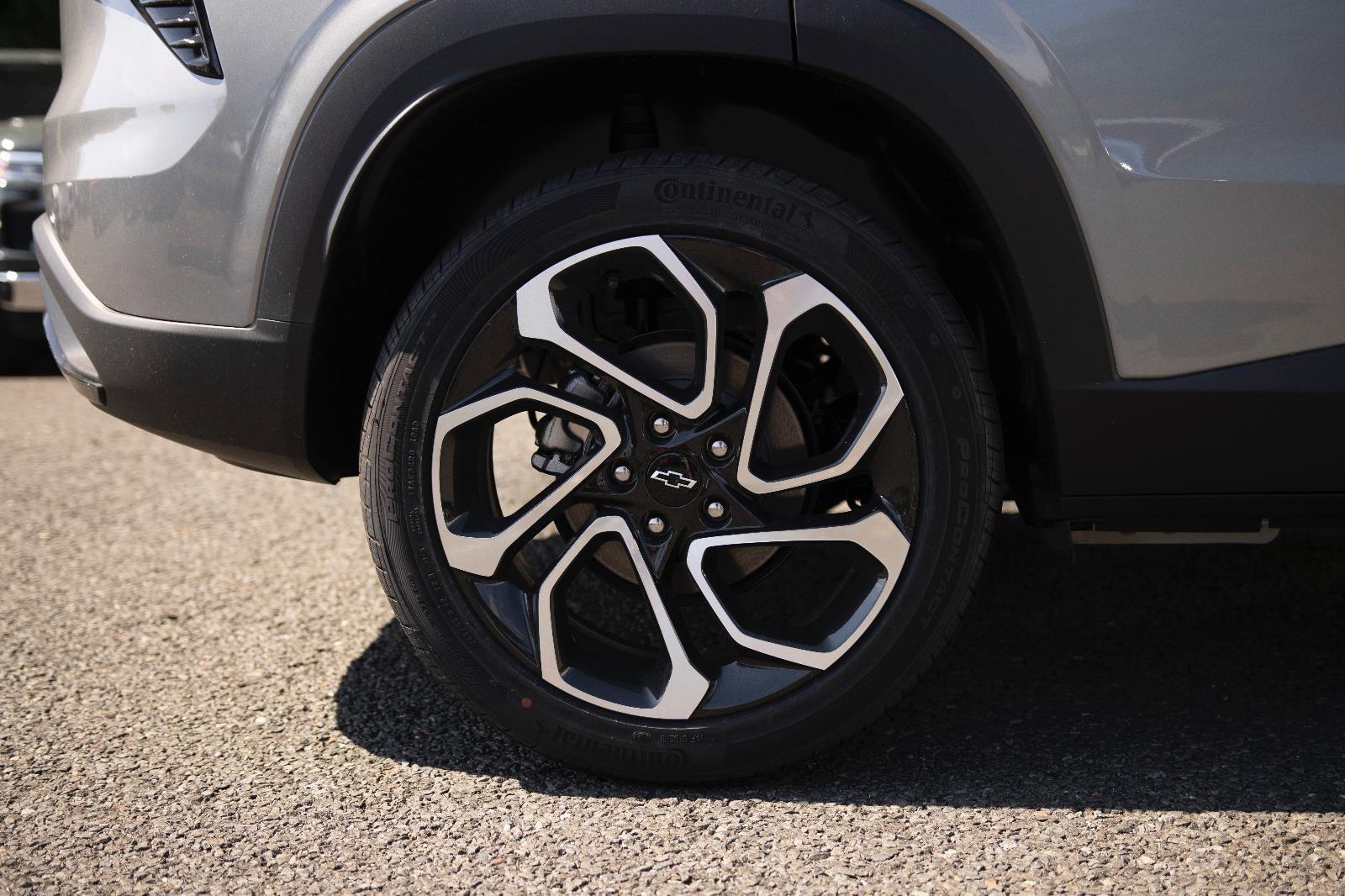 2025 Chevrolet Trax photo 9