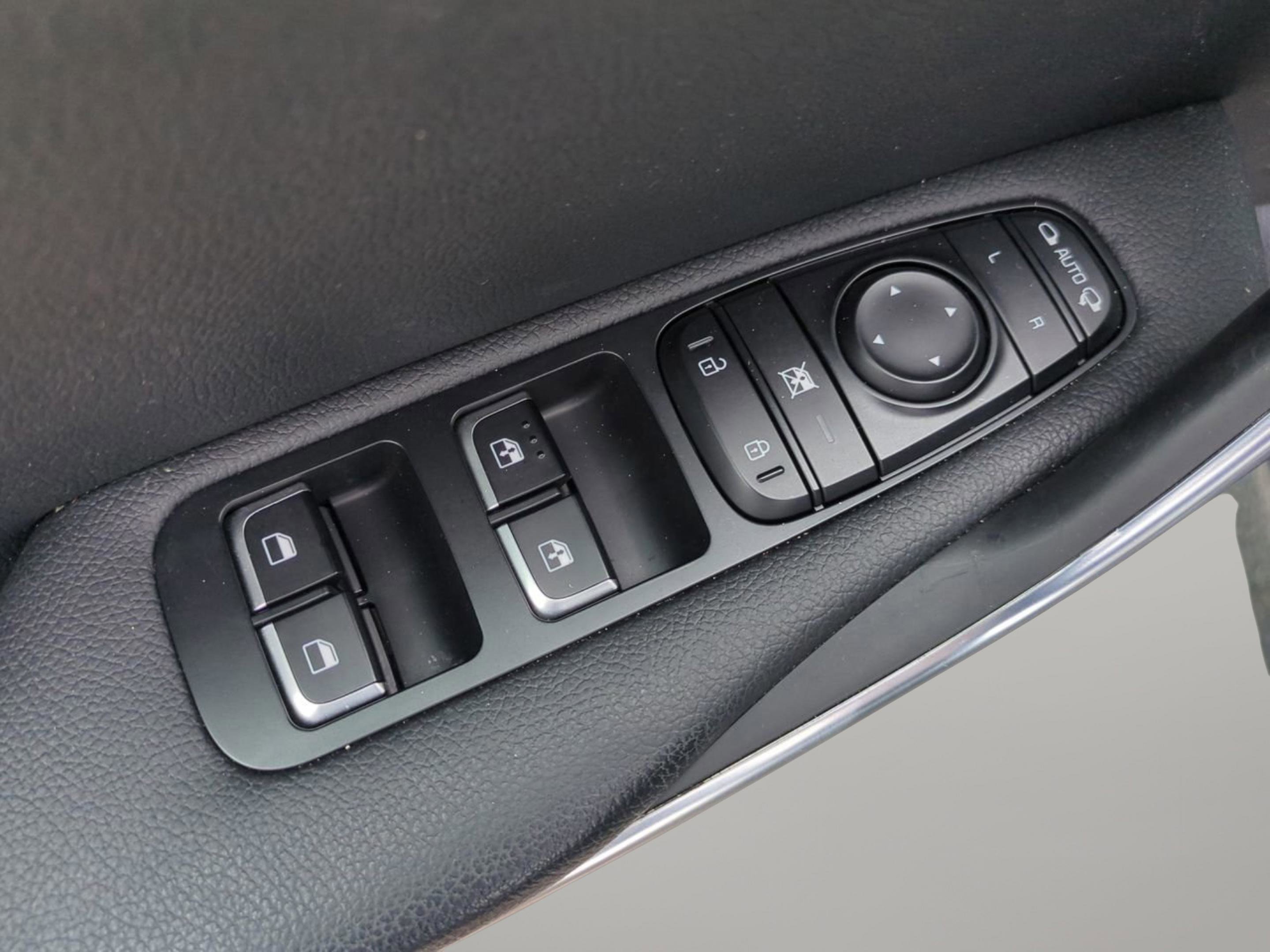 2022 Kia Stinger GT-Line photo 26