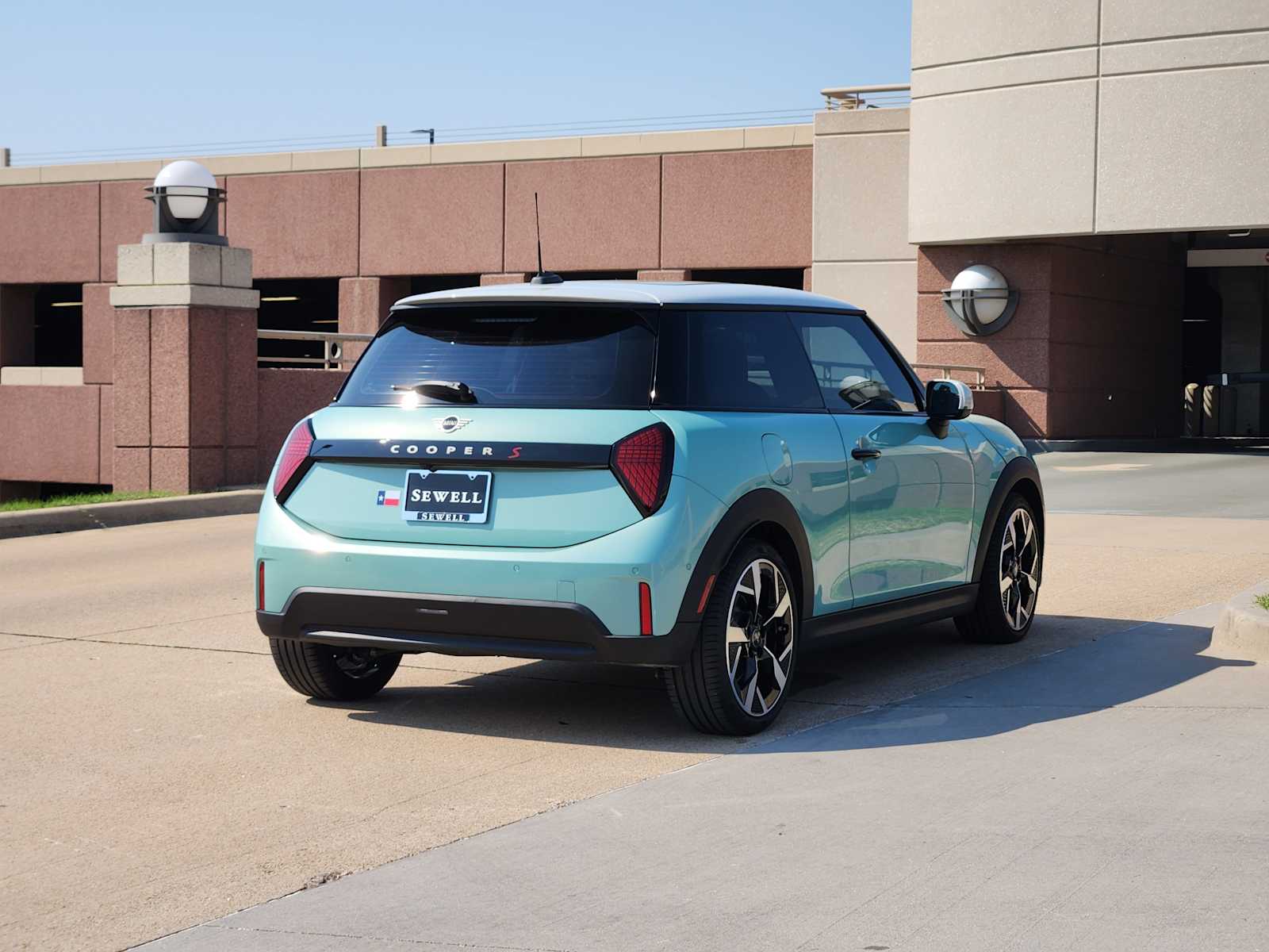 2025 Mini Cooper 2 Door Hardtop S photo 4