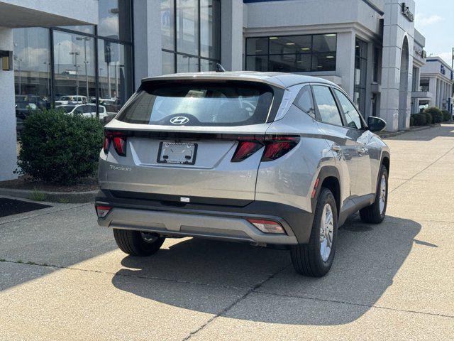2025 Hyundai Tucson SE photo 3
