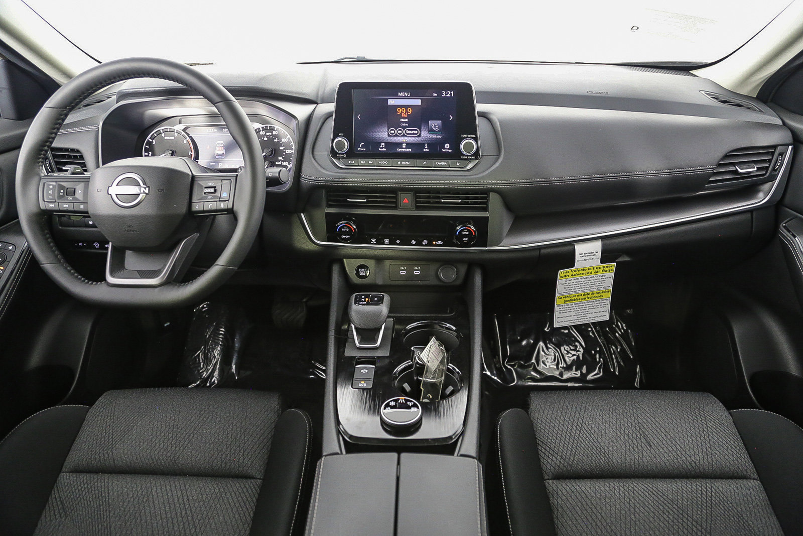 2025 Nissan Rogue SV photo 14
