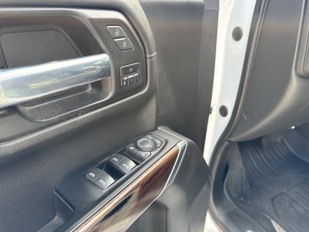 2021 Gmc Sierra 1500 SLT photo 11