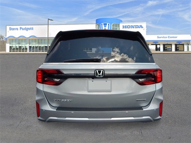 2026 Honda Odyssey Touring photo 3