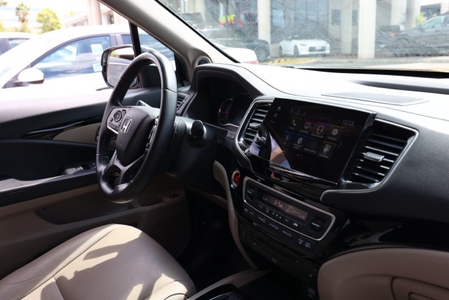 2019 Honda Pilot Touring photo 19
