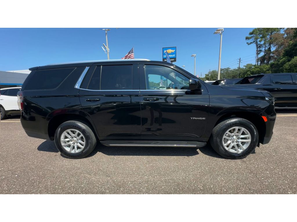 2023 Chevrolet Tahoe LT photo 9