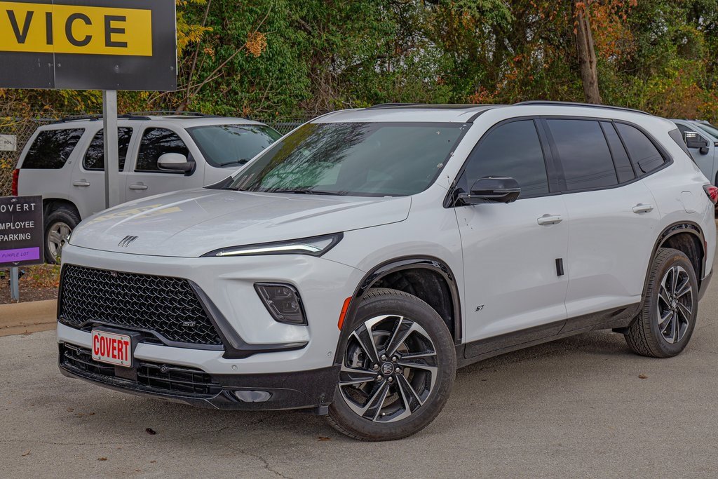 2025 Buick Enclave Sport Touring's photo