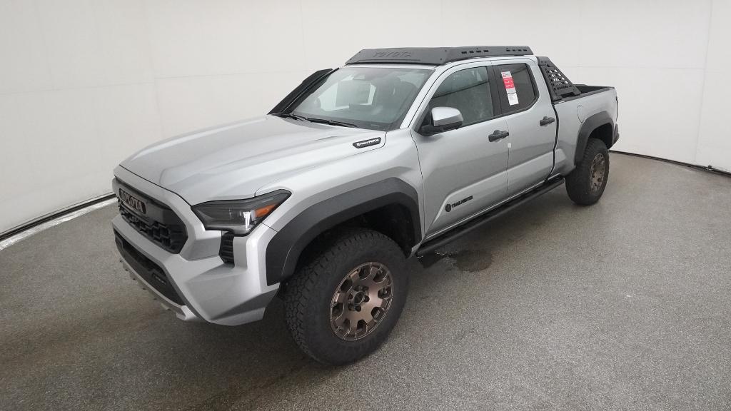 2025 Toyota Tacoma Trailhunter's photo