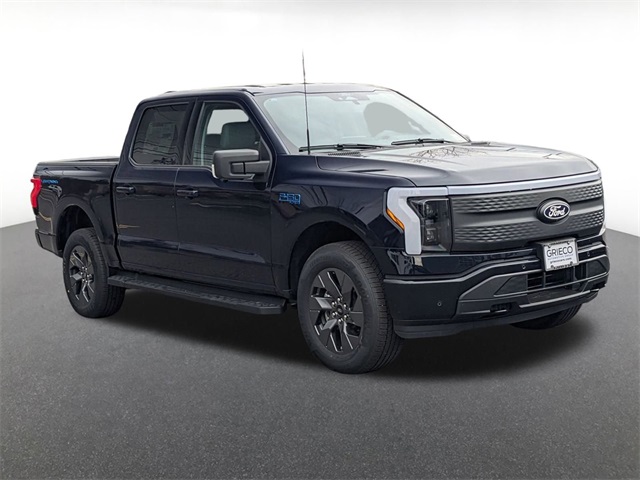 2025 Ford F-150 Lightning Flash's photo