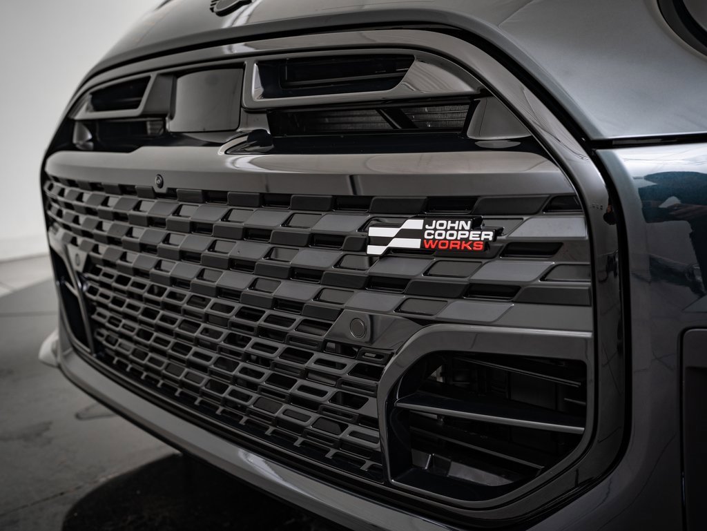2025 Mini Cooper 2 Door Hardtop Iconic photo 3
