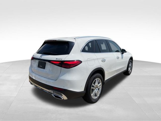 2025 Mercedes Benz GLC 300 4MATIC photo 5