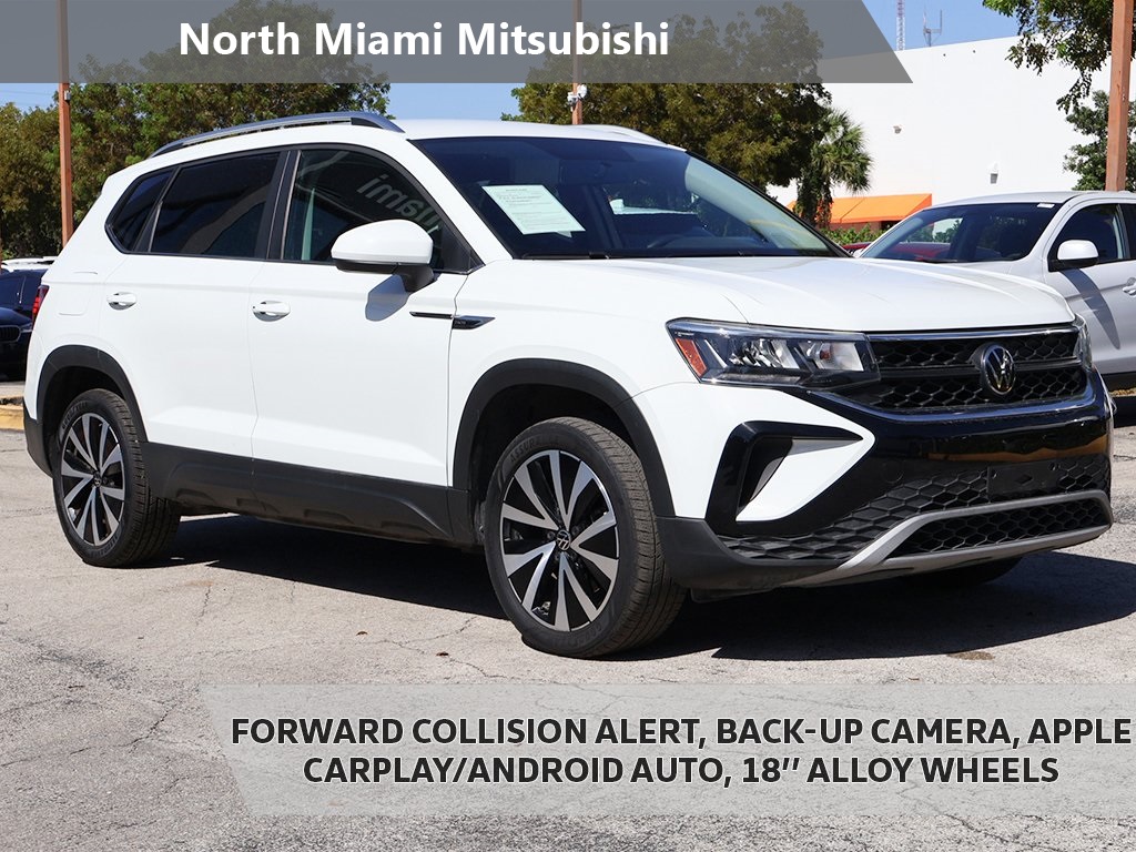 2022 Volkswagen Taos SE's photo