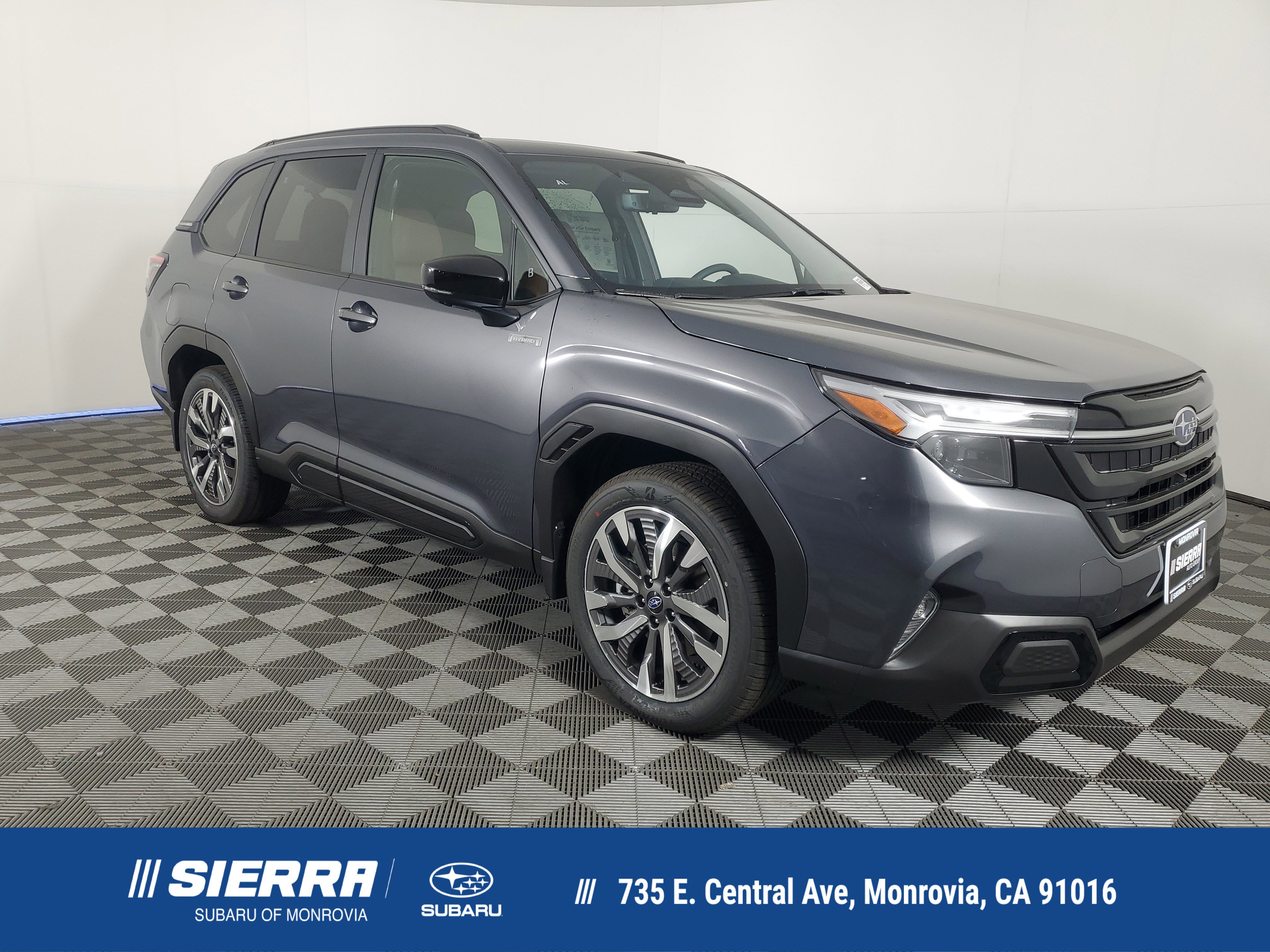 2025 Subaru Forester Touring's photo