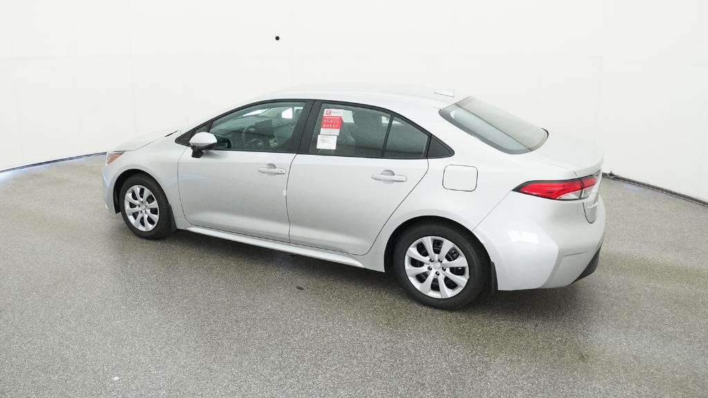 2025 Toyota Corolla LE photo 11