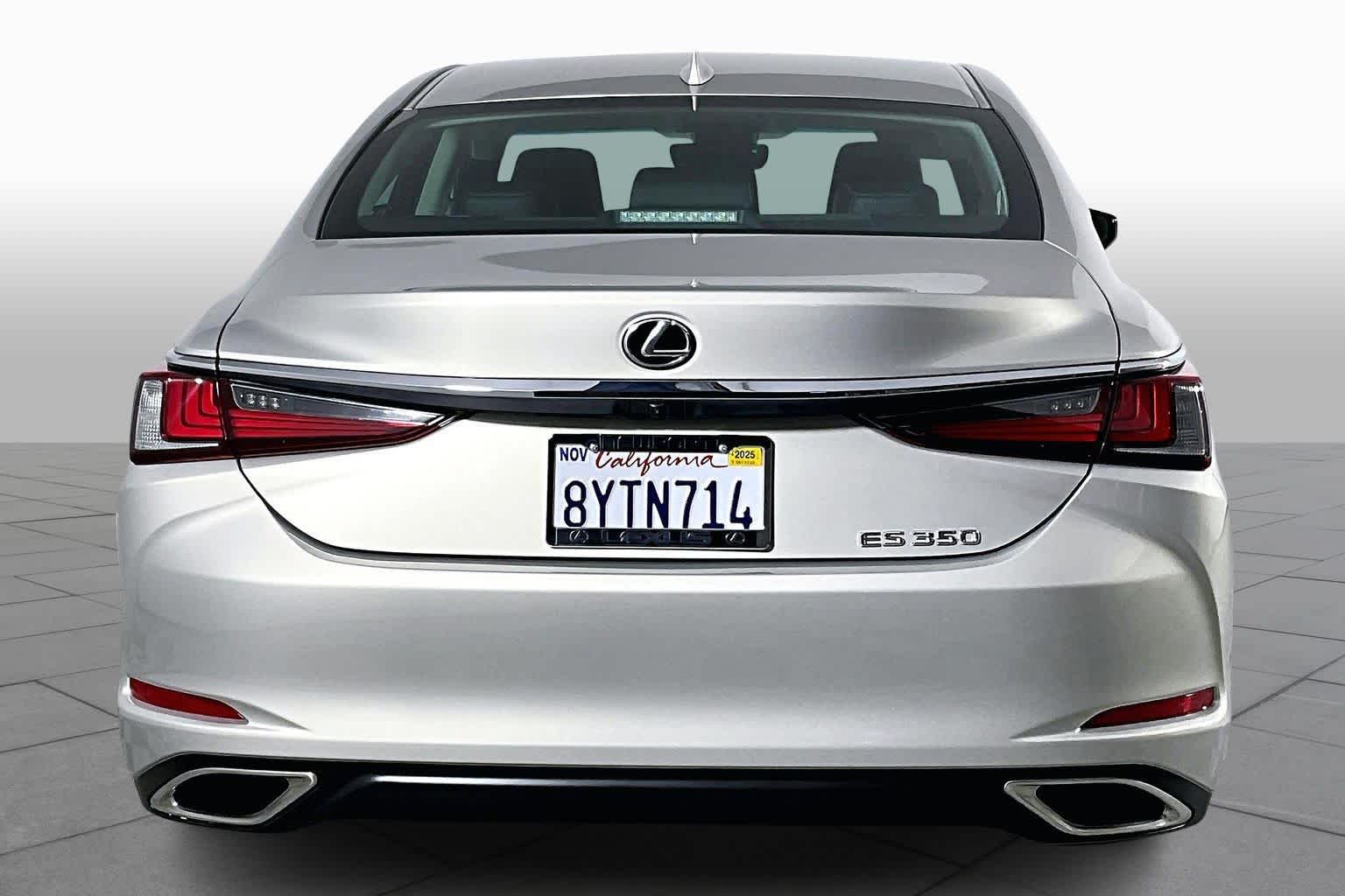 2021 Lexus ES 350 photo 4