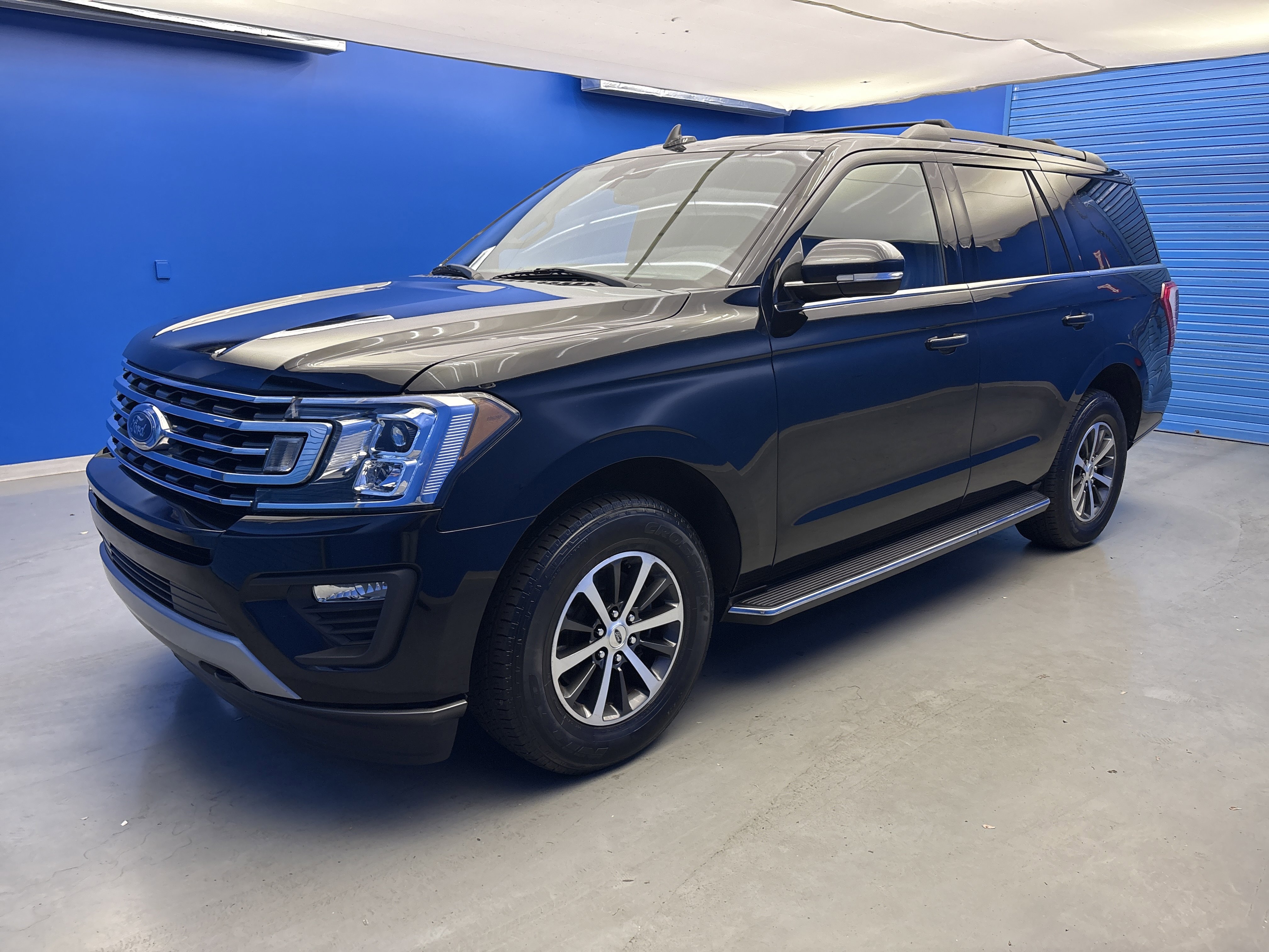 2018 Ford Expedition XLT photo 2