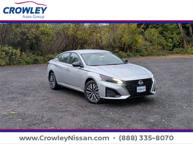 2025 Nissan Altima SV's photo