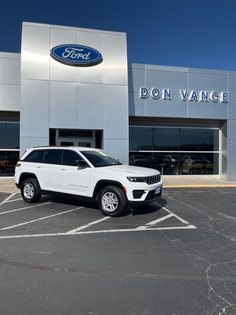 2025 Jeep Grand Cherokee Laredo's photo