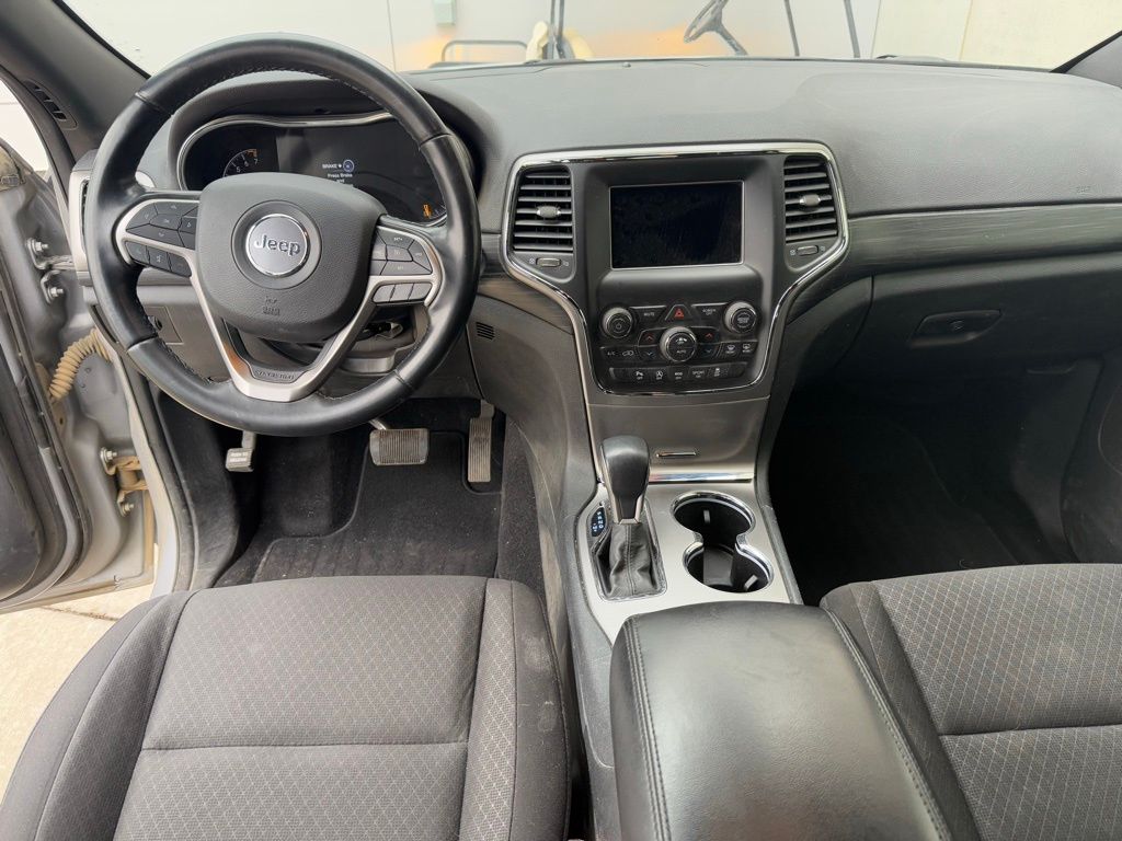 2020 Jeep Grand Cherokee Laredo E photo 4