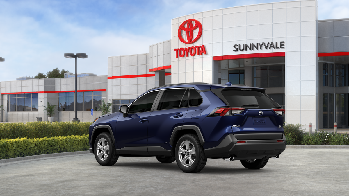 2025 Toyota RAV4 Hybrid XLE photo 2