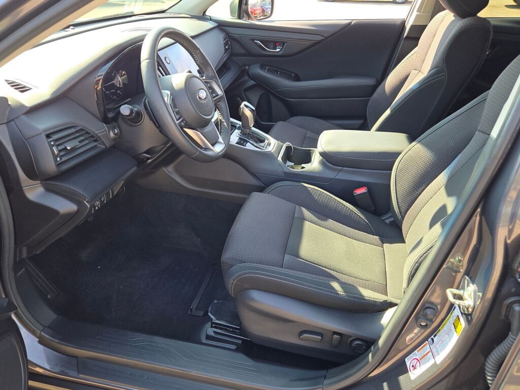 2020 Subaru Outback Premium photo 20