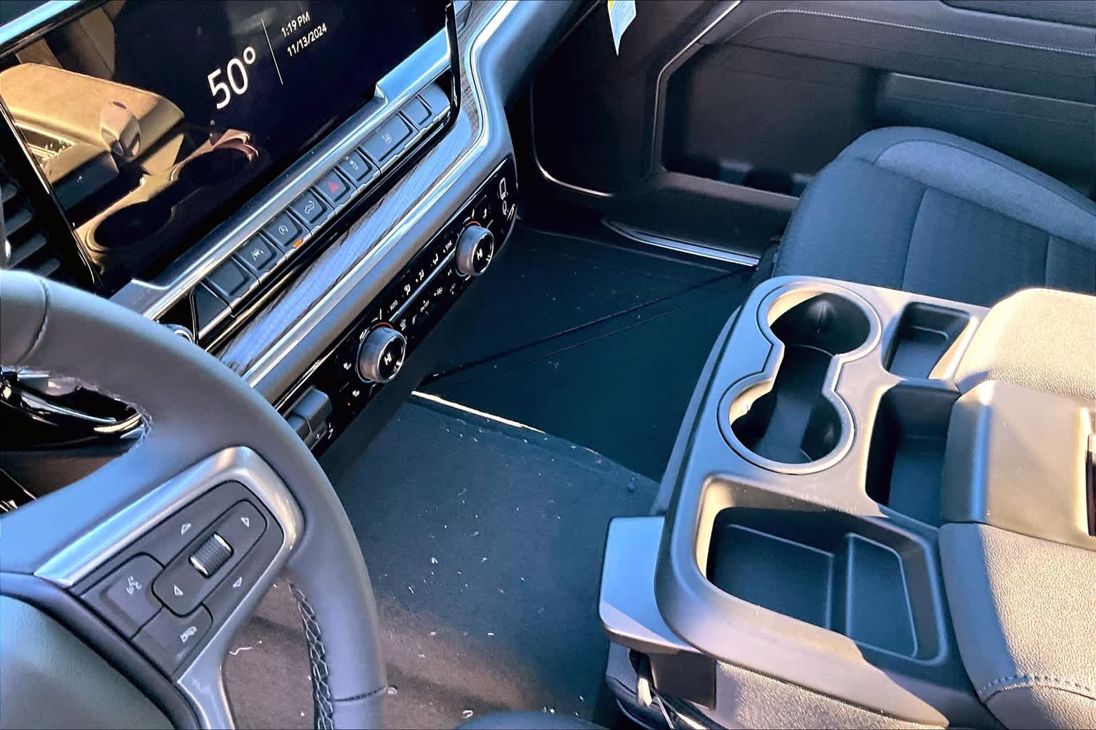 2025 Chevrolet Silverado 1500 LT photo 13