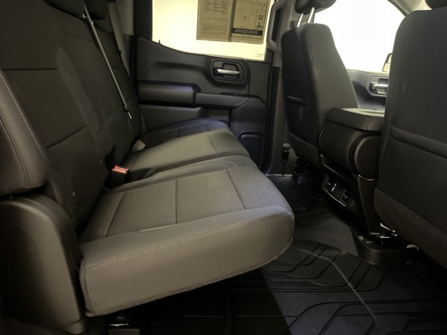2025 Chevrolet Silverado 1500 Custom photo 18
