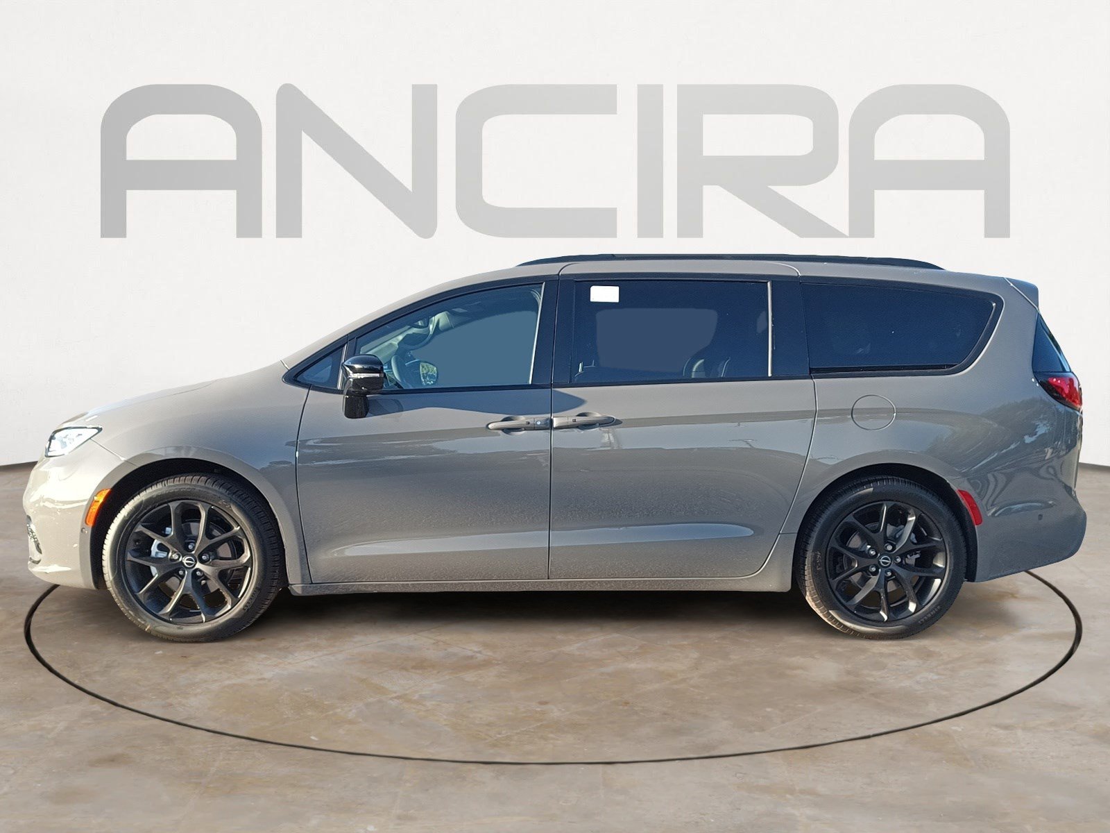 2025 Chrysler Pacifica Limited photo 7