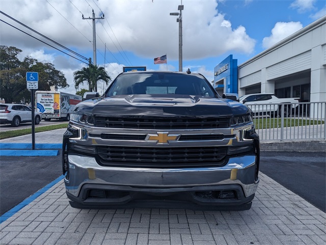 2021 Chevrolet Silverado 1500 LT photo 2