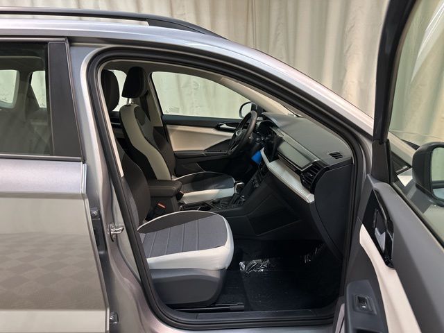 2025 Volkswagen Taos S photo 32