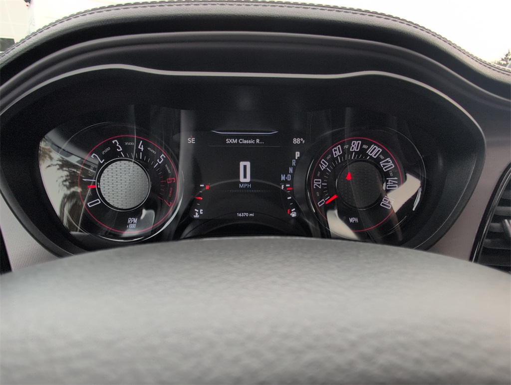 2023 Dodge Challenger R/T photo 15