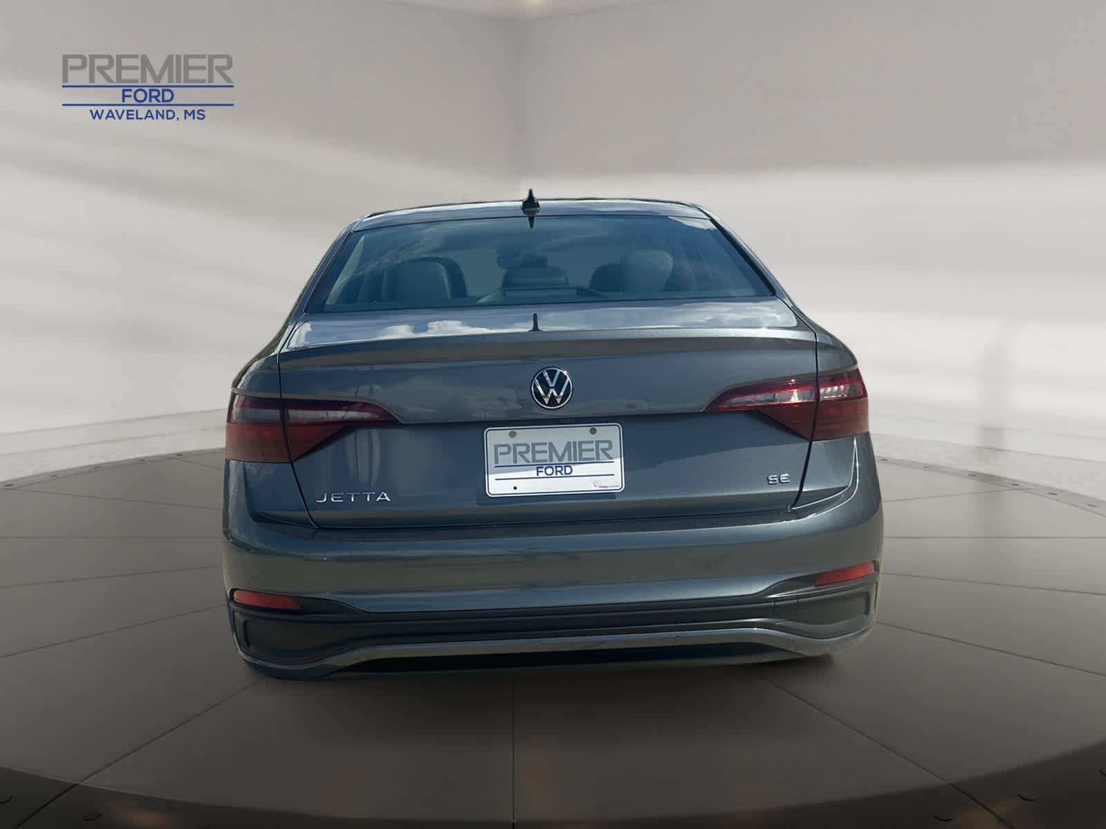 2024 Volkswagen Jetta SE photo 4