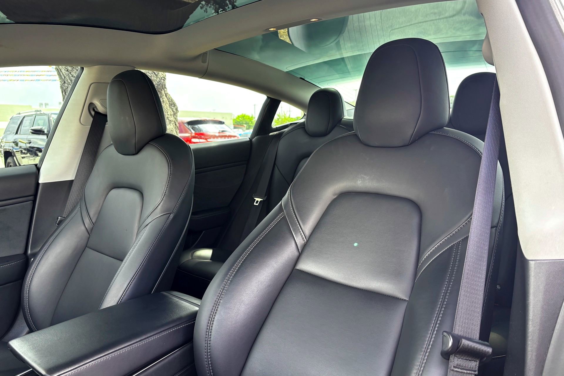 2018 Tesla Model 3 Long Range photo 8