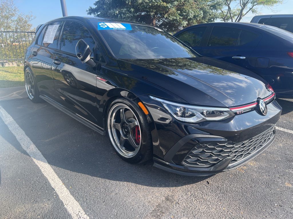 2024 Volkswagen Golf GTI 380 SE photo 2