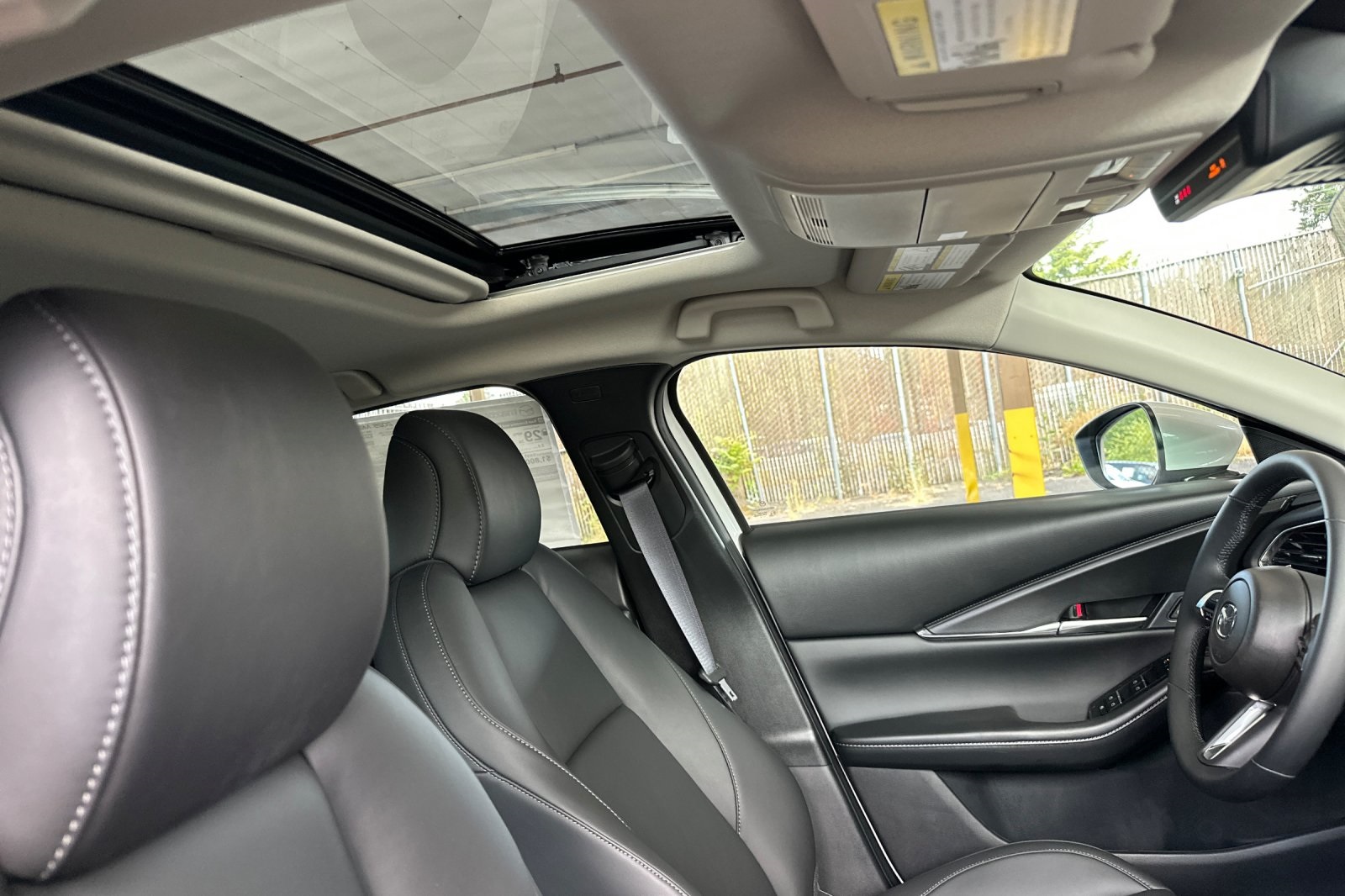 2025 Mazda CX-30 2.5 S Preferred photo 16