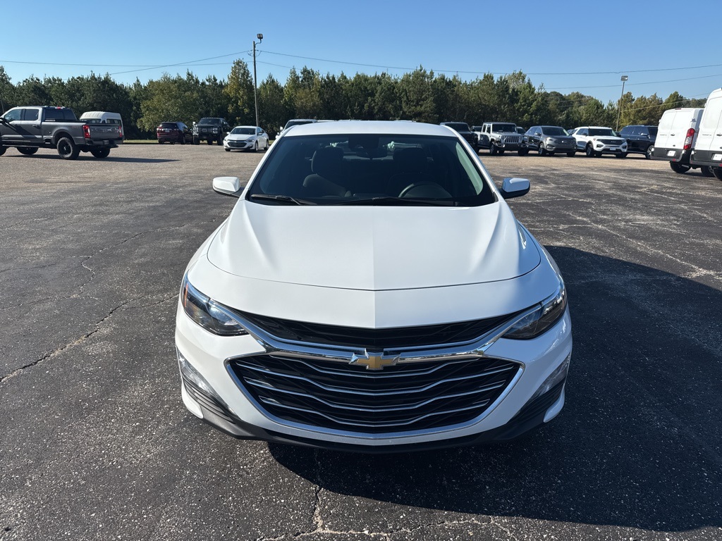 2024 Chevrolet Malibu 1LT photo 4