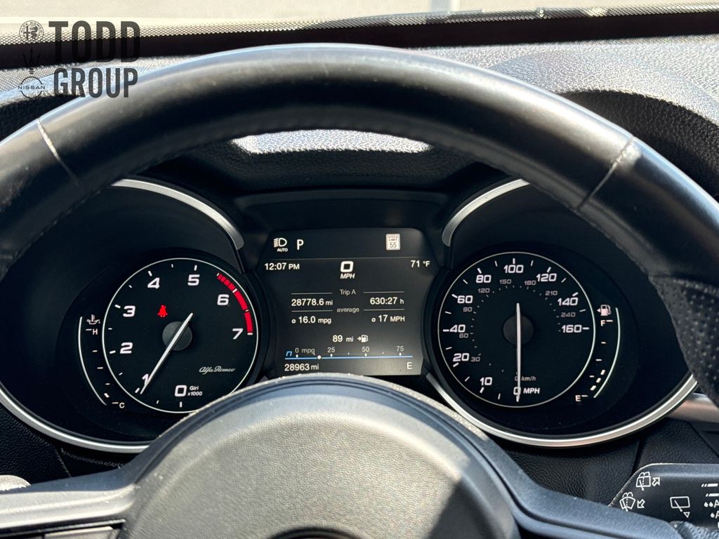 2021 Alfa Romeo Stelvio Ti photo 12